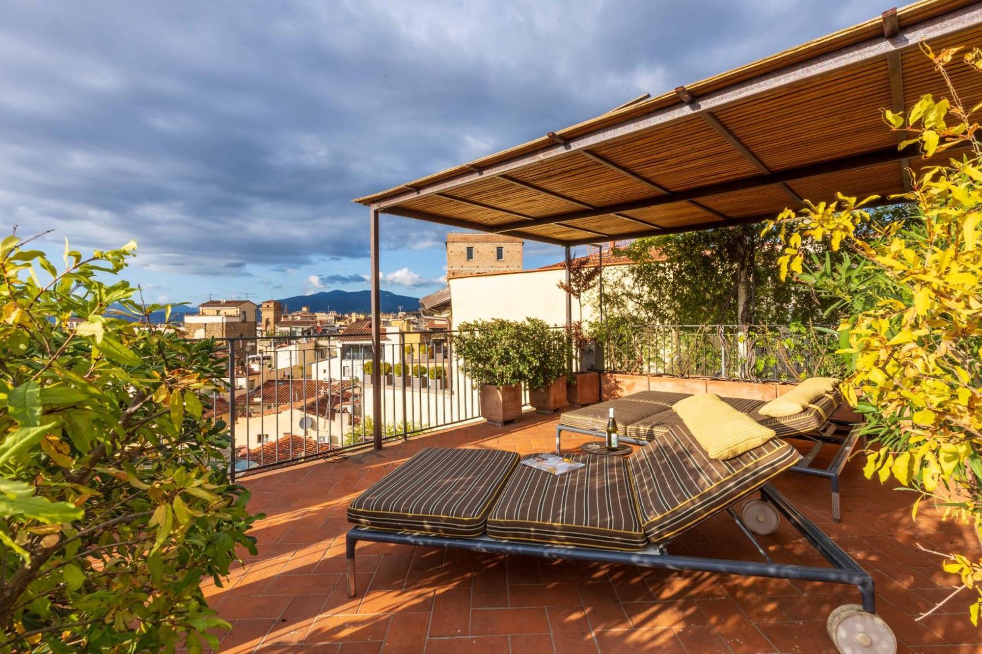 Apartment Design Unit With Incredible View *