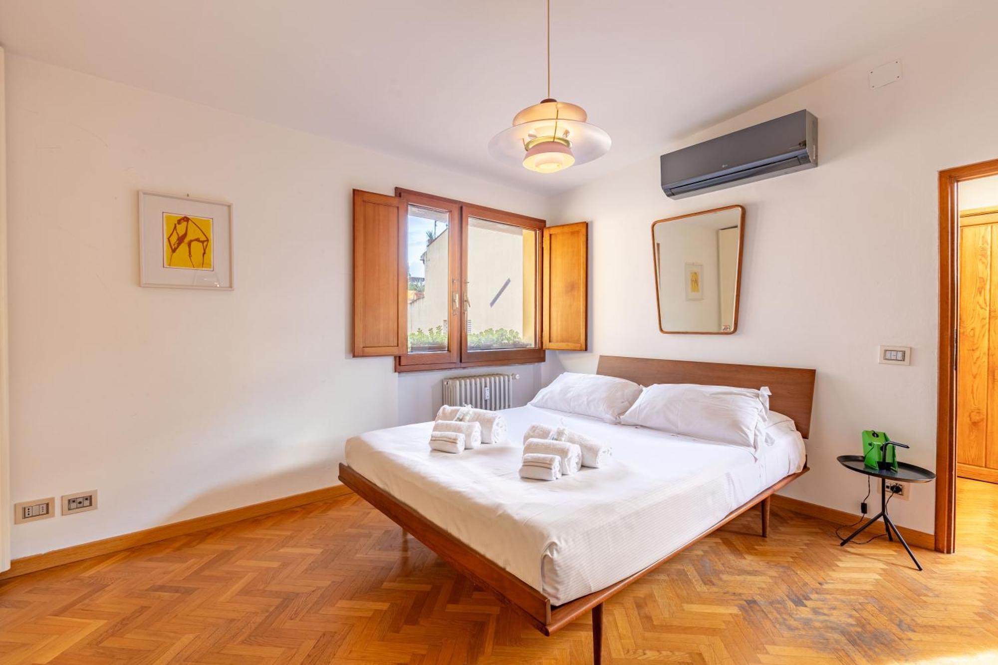 Design Unit With Incredible View Apartment Florence